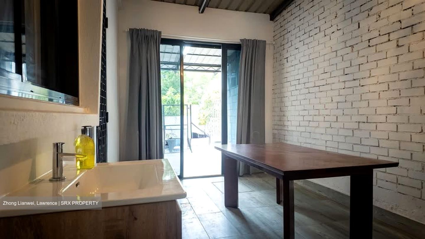 Jalan Pacheli (D19), Terrace #566507531